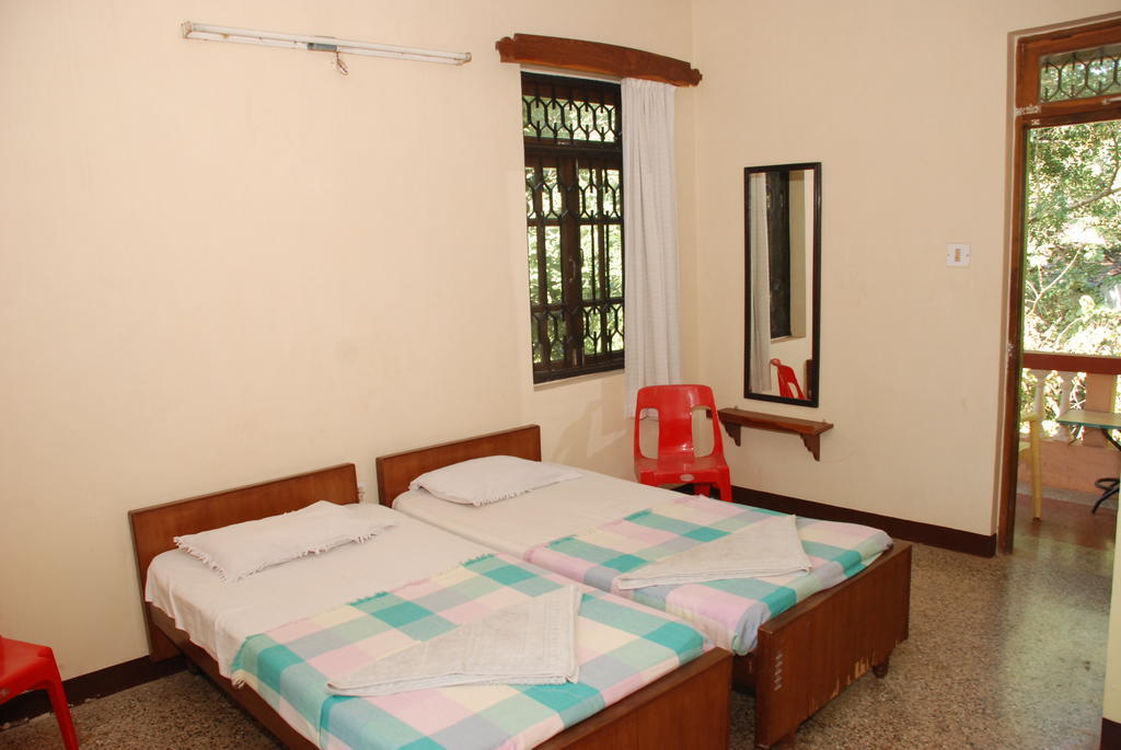 Pinto Guest House Candolim Pokoj fotografie