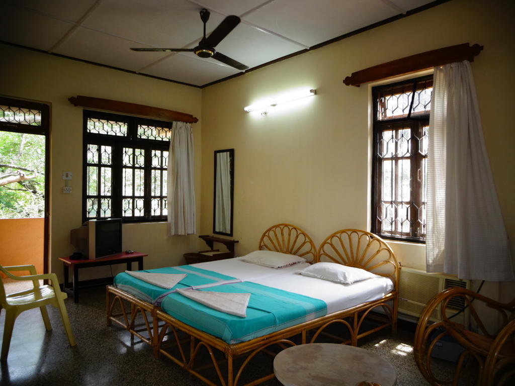 Pinto Guest House Candolim Pokoj fotografie